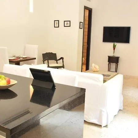 Charming 1br In The Heart Of Cartagena's Old Apartamento *