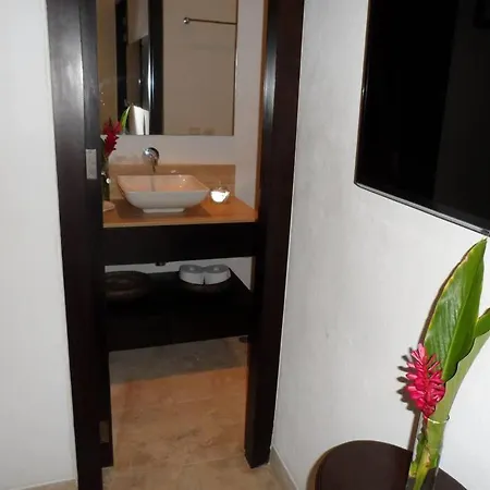 Charming 1br In The Heart Of Cartagena's Old * Cartagena
