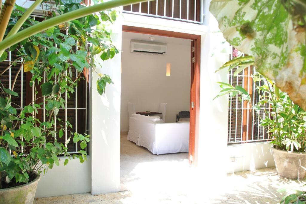 Charming 1br In The Heart Of Cartagena's Old Apartment *